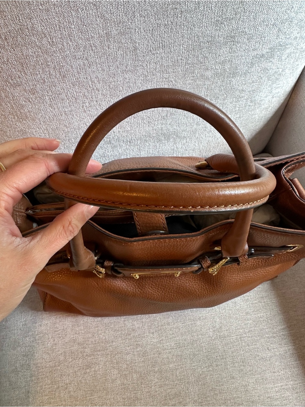 Michael Kors Hamilton Leather Tote Bag - Picture 3 of 9
